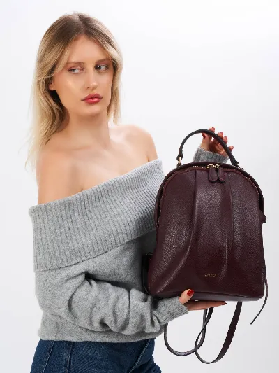Studio Fashion Model & Luxury Leather Handbag Lookbook (#10820)