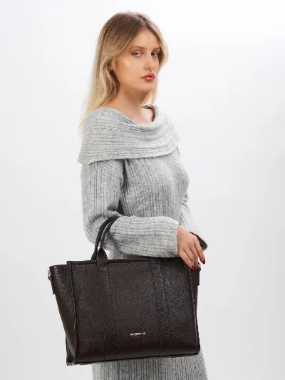 Studio Fashion Model & Luxury Leather Handbag Lookbook (#10824)